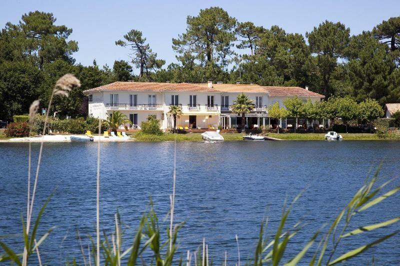 La Caravelle Logis Hotel Biscarrosse Exterior foto