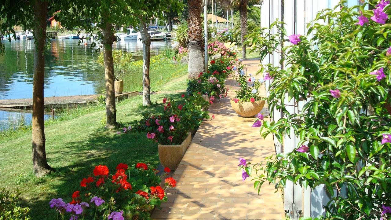 La Caravelle Logis Hotel Biscarrosse Exterior foto